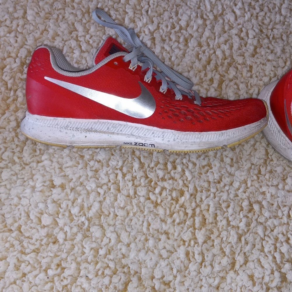 Nike Sneakers  - Picture 4 of 6